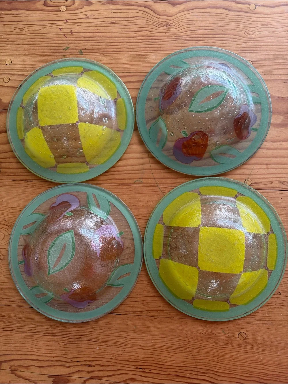 Villeroy & Boch Hand-Painted Glass Dessert Bowls in lemon Yellow, red apple